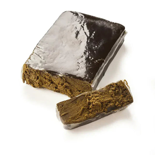 Hash vs Weed: Understanding key differences and Uses in CBD